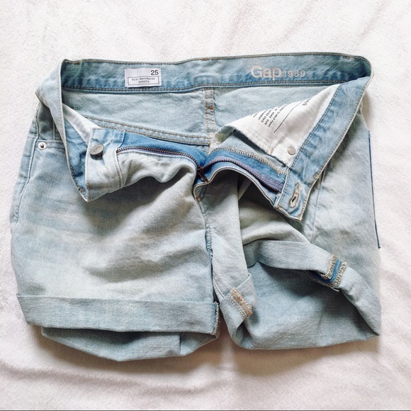 GAP 1969 Light Wash Sexy Boyfriend Denim Shorts - Picture 4 of 8